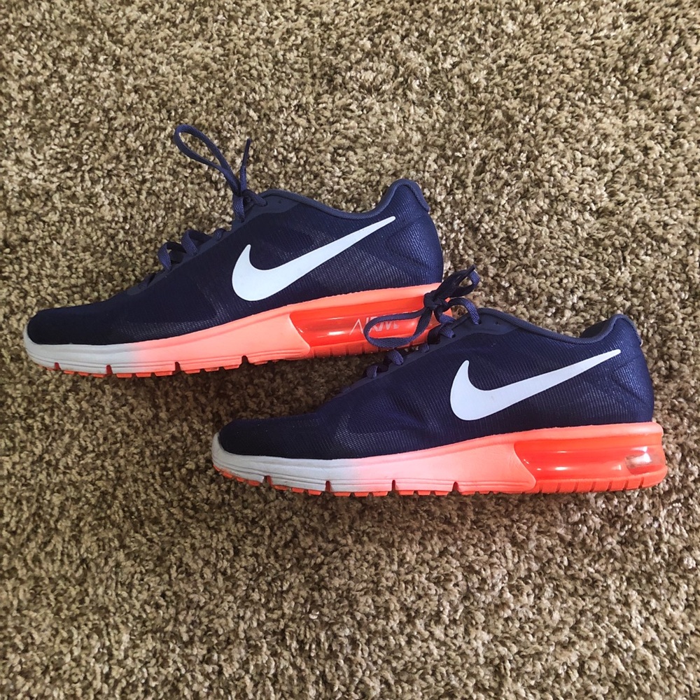 Nike Air Max Sequent Women’s Shoe
